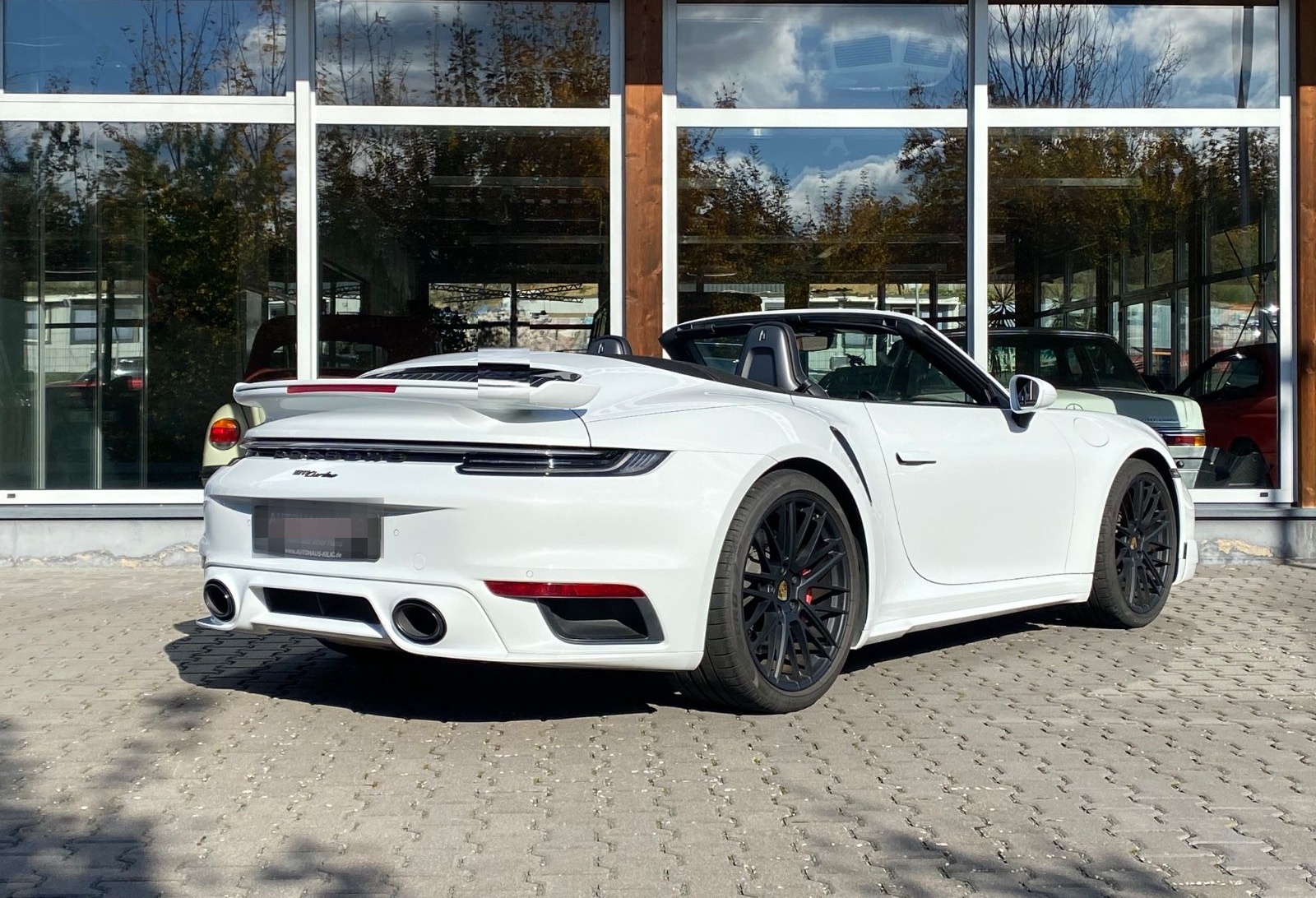 Porsche 911 992 Turbo Cabriolet SportDesign Aero-Kit foto 9