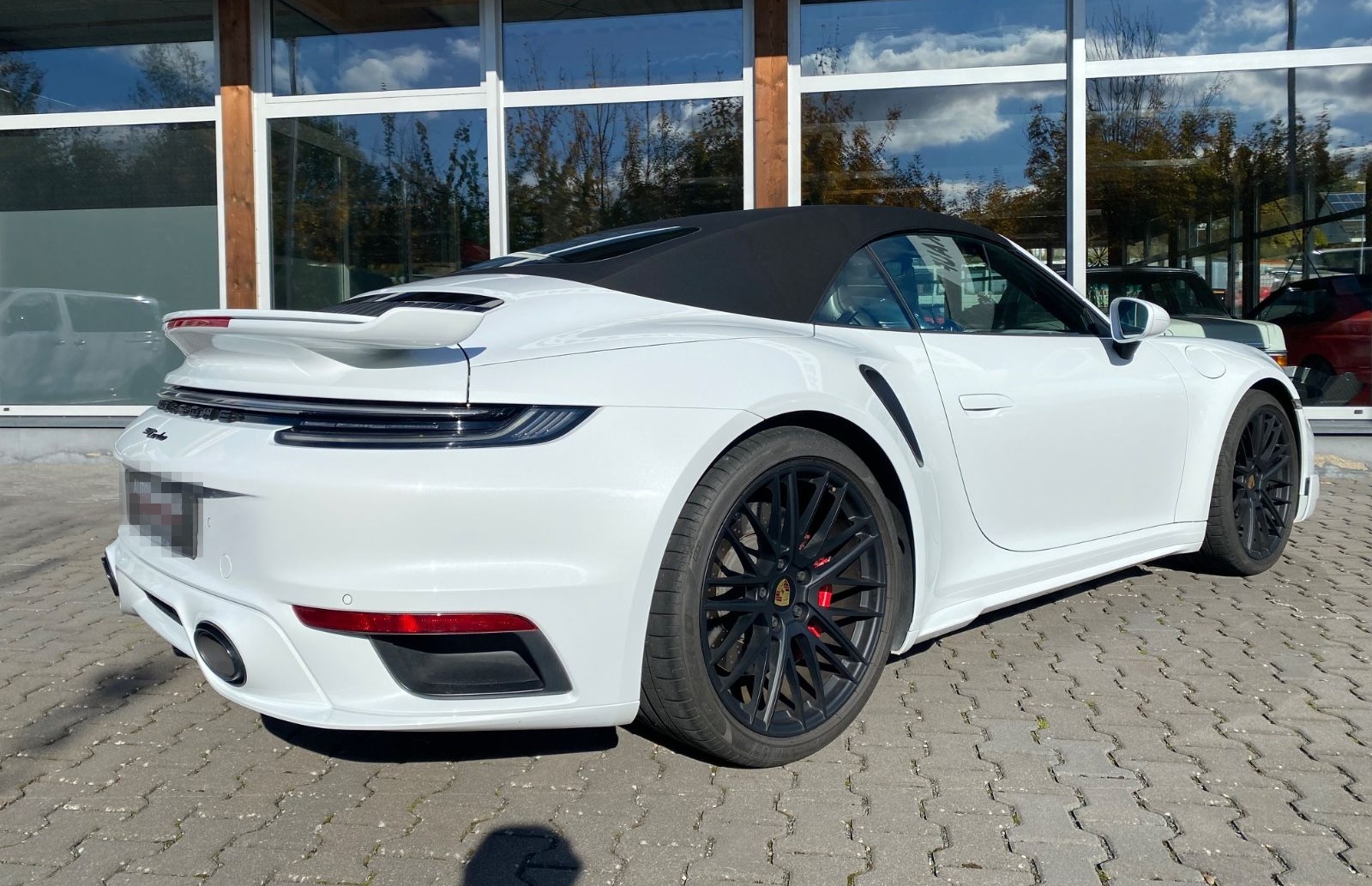 Porsche 911 992 Turbo Cabriolet SportDesign Aero-Kit foto 10