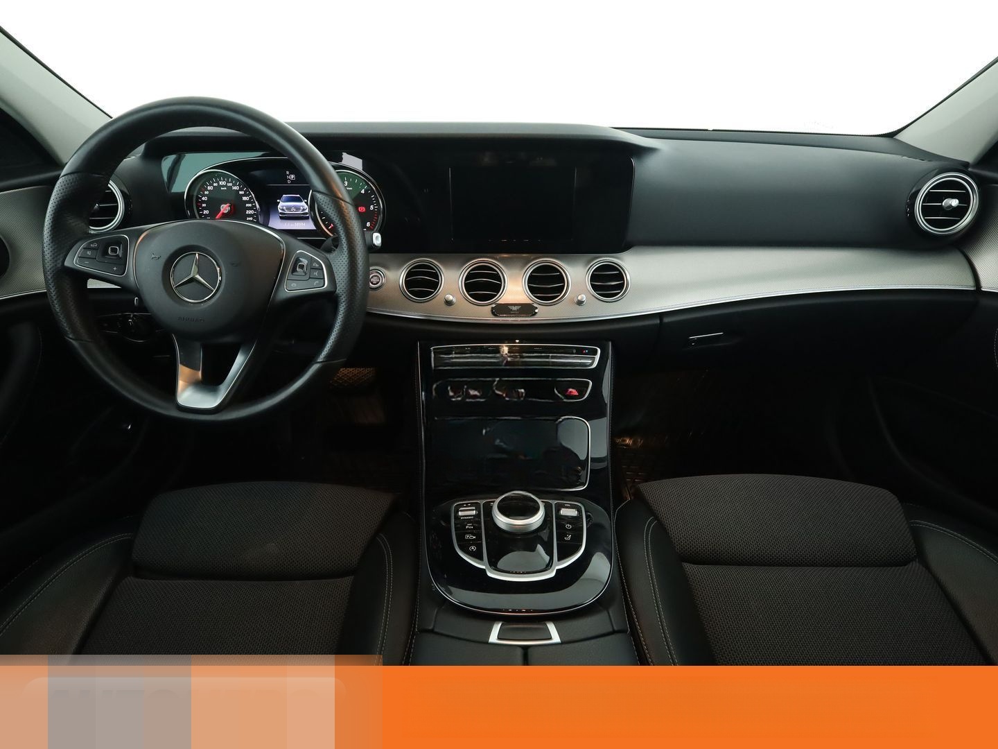 Mercedes-Benz E-Klasse E 220 d T 4Matic Avantgarde Aut.*NAVI* foto 12