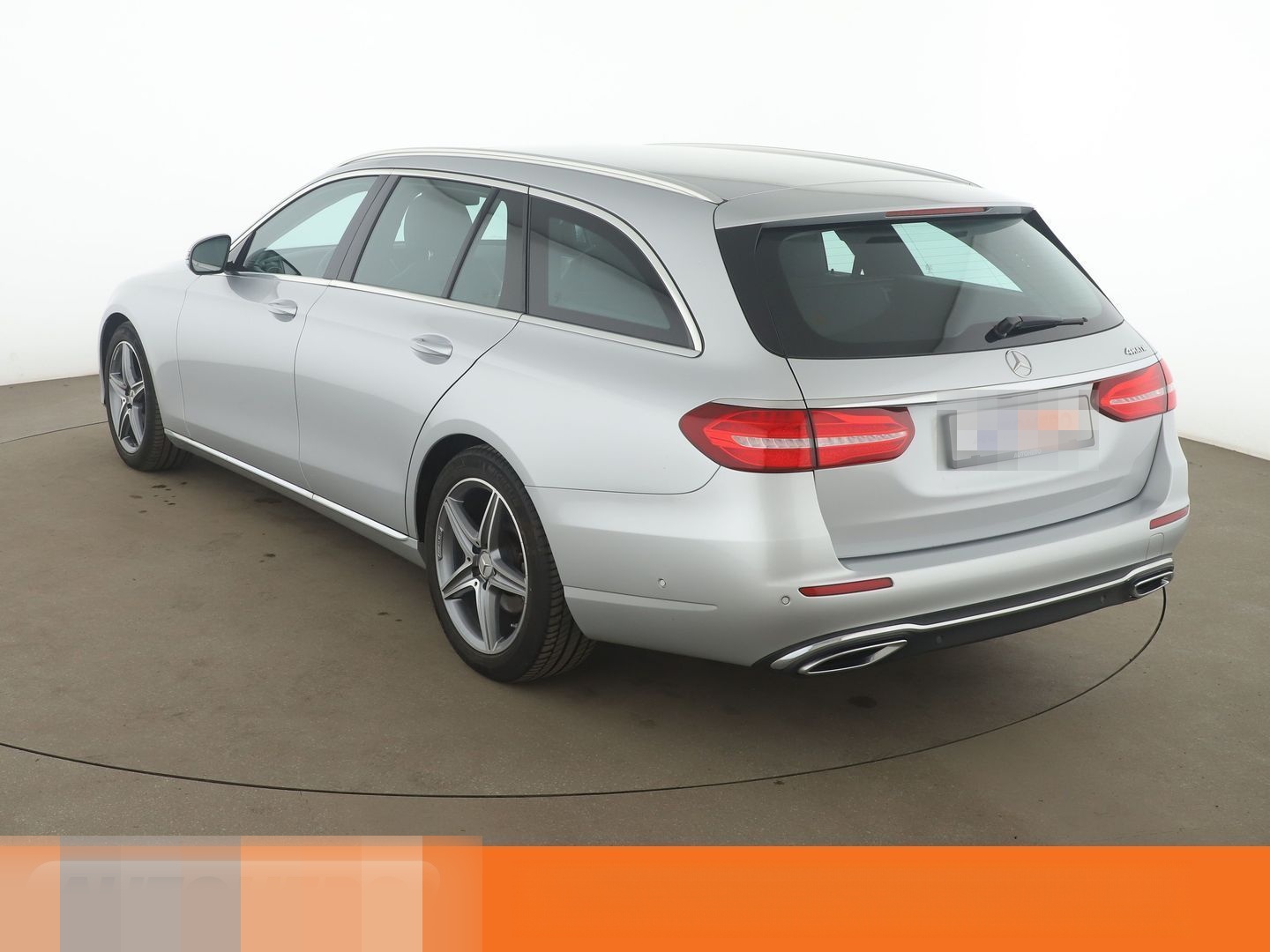 Mercedes-Benz E-Klasse E 220 d T 4Matic Avantgarde Aut.*NAVI* foto 4