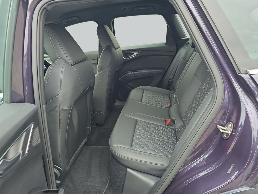 Audi Q4 e-tron 55 quattro S line AHK Leder Matrix foto 11