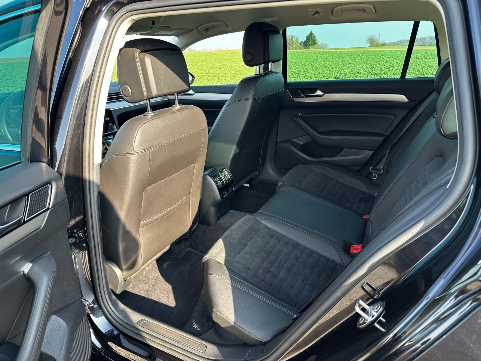 Volkswagen Passat Variant 2.0 TDI SCR 140kW DSG 4M High... foto 15