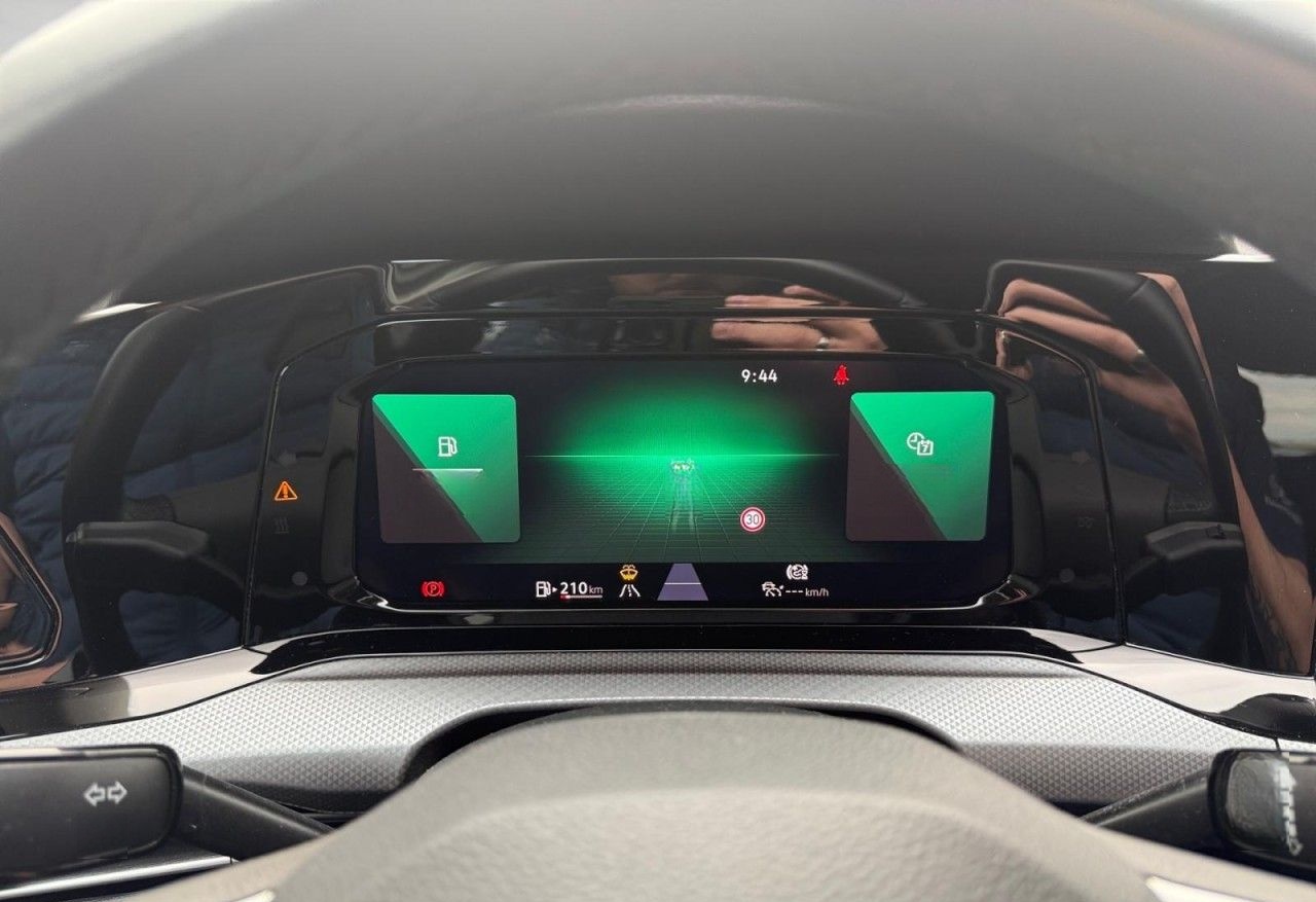 Volkswagen Golf VIII 2.0 TDI Active Fahrschulwagen Klima foto 15