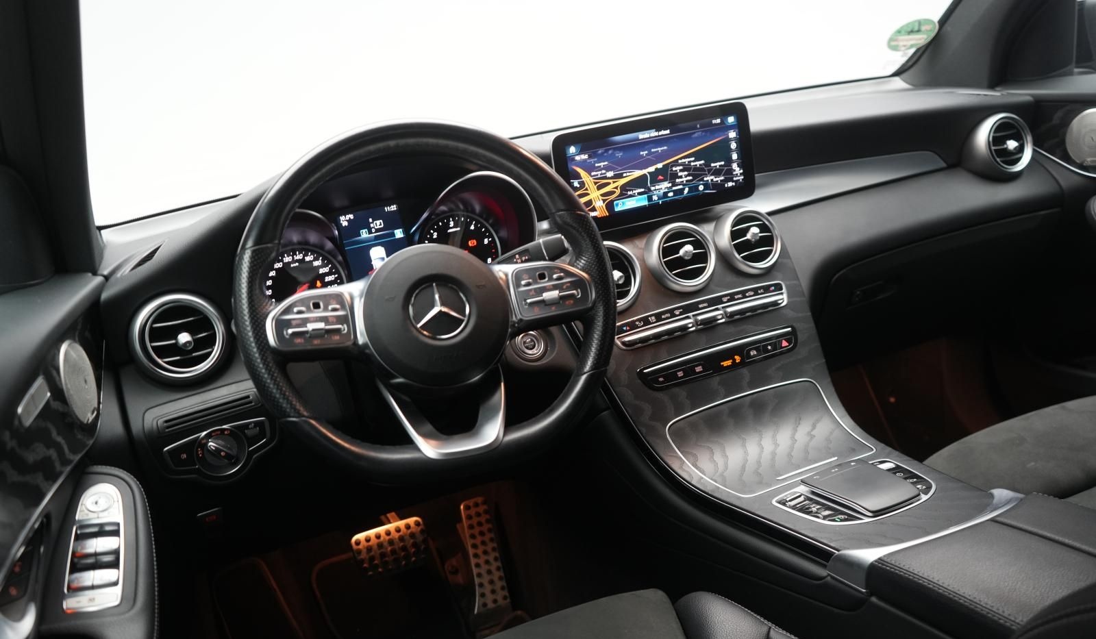Mercedes-Benz GLC 300 d 4Matic 9G-Tronic AMG Temp/Kamera/Burme foto 13
