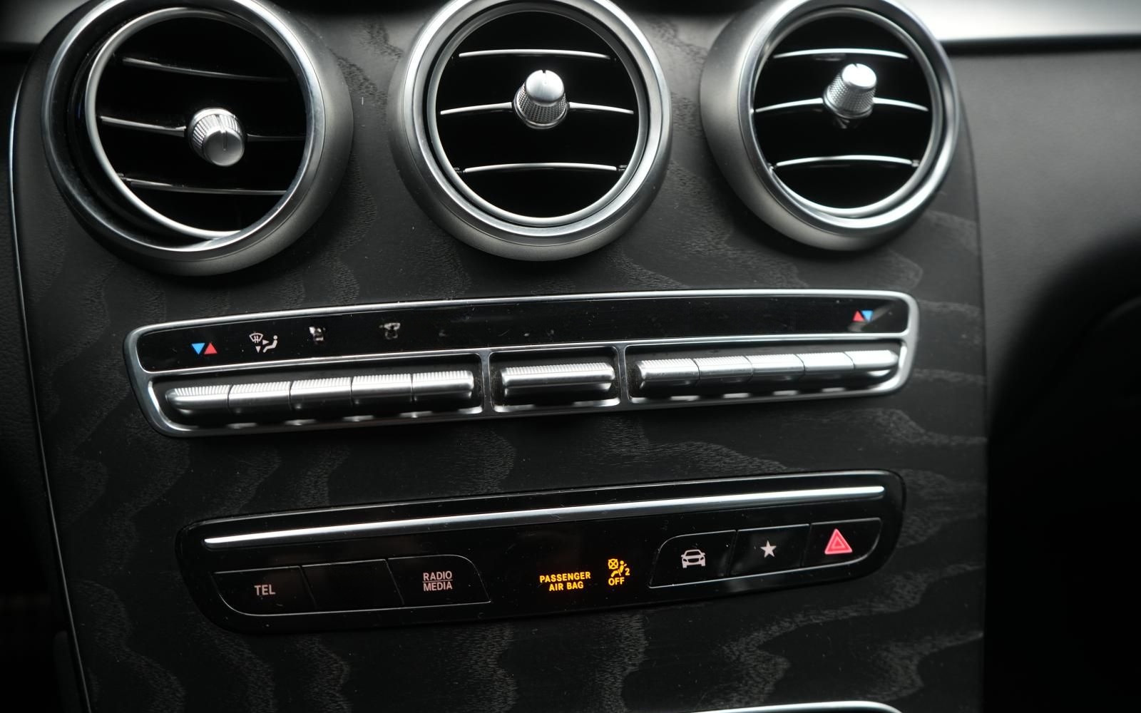 Mercedes-Benz GLC 300 d 4Matic 9G-Tronic AMG Temp/Kamera/Burme foto 17