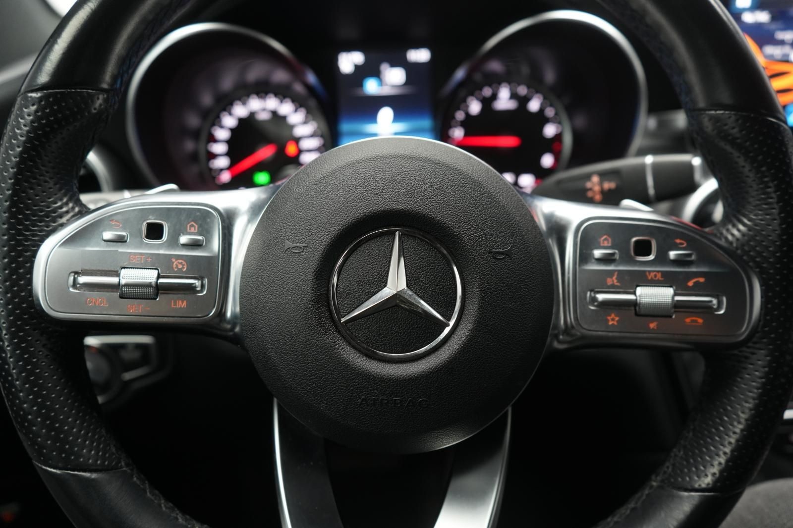 Mercedes-Benz GLC 300 d 4Matic 9G-Tronic AMG Temp/Kamera/Burme foto 24