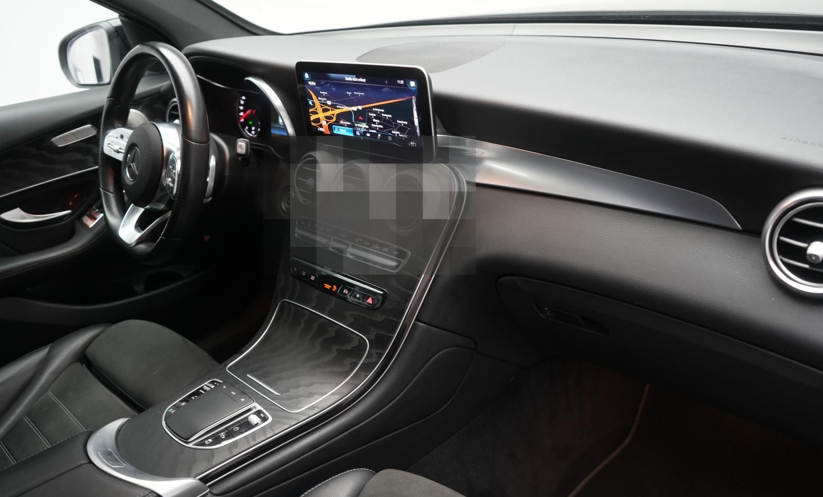 Mercedes-Benz GLC 300 d 4Matic 9G-Tronic AMG Temp/Kamera/Burme foto 7