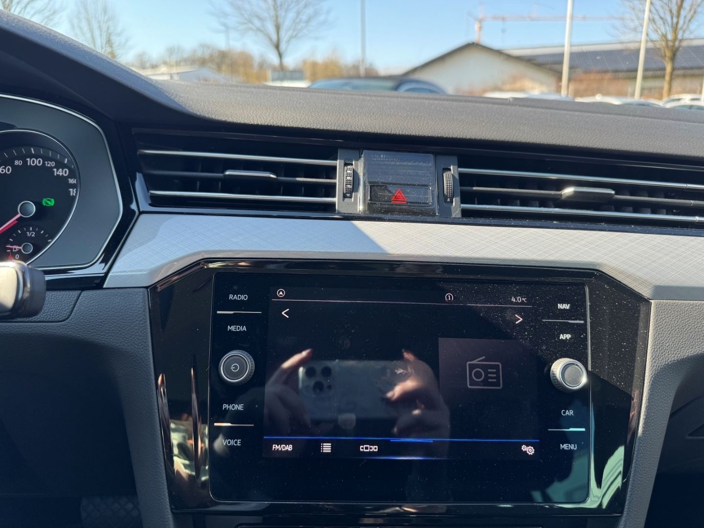 Volkswagen Passat Variant Business Niveau AHK-klappbar Navi foto 17