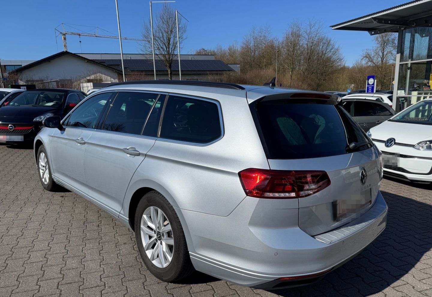 Volkswagen Passat Variant Business Niveau AHK-klappbar Navi foto 4
