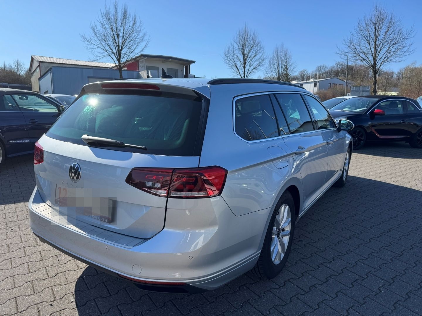 Volkswagen Passat Variant Business Niveau AHK-klappbar Navi foto 6