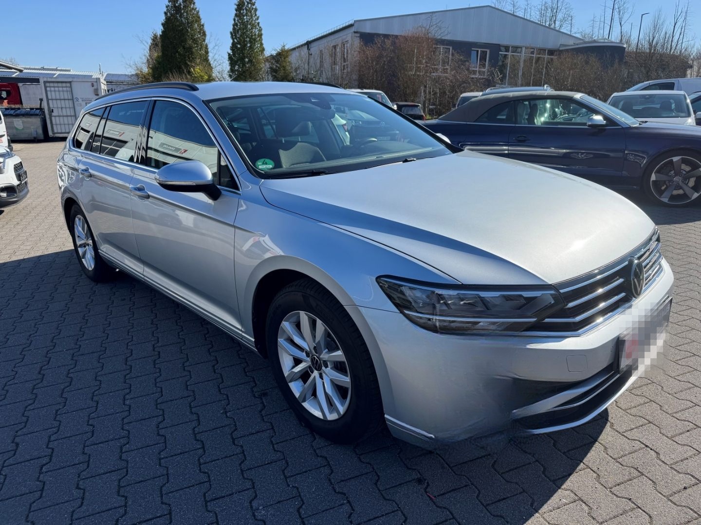 Volkswagen Passat Variant Business Niveau AHK-klappbar Navi foto 7