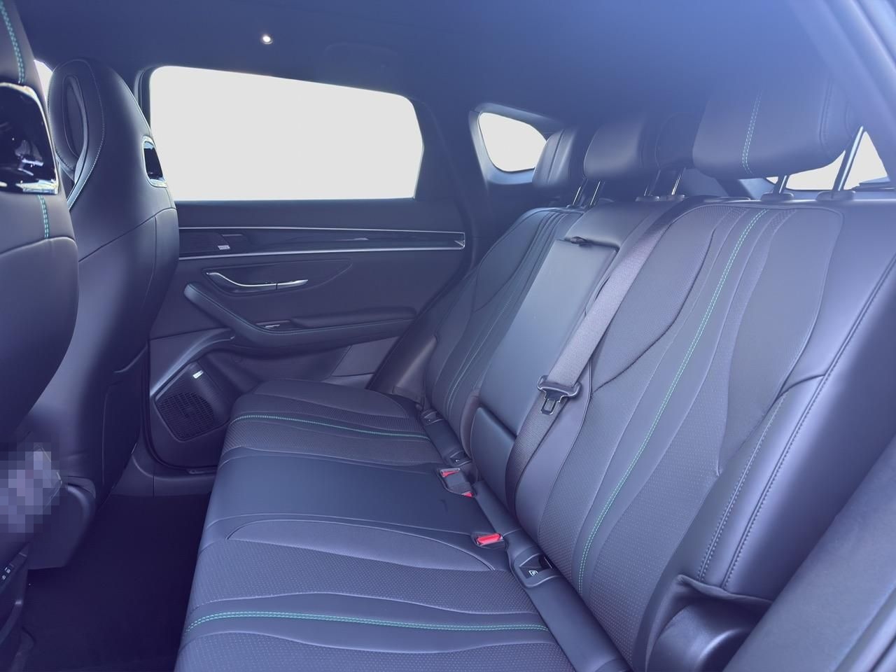 BYD Seal U DM-i Boost PHEV HUD*PANO*LEDER foto 12