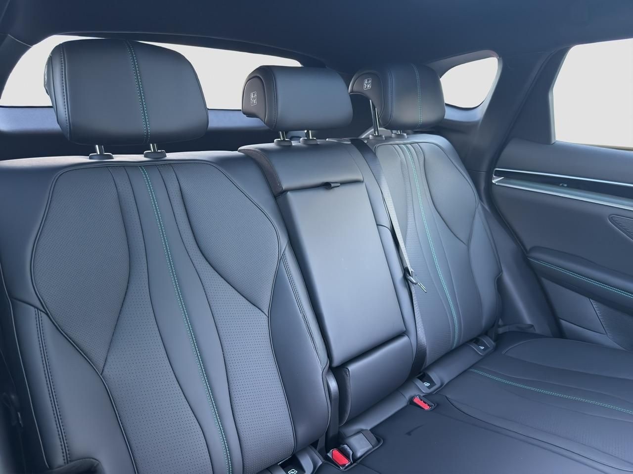 BYD Seal U DM-i Boost PHEV HUD*PANO*LEDER foto 16