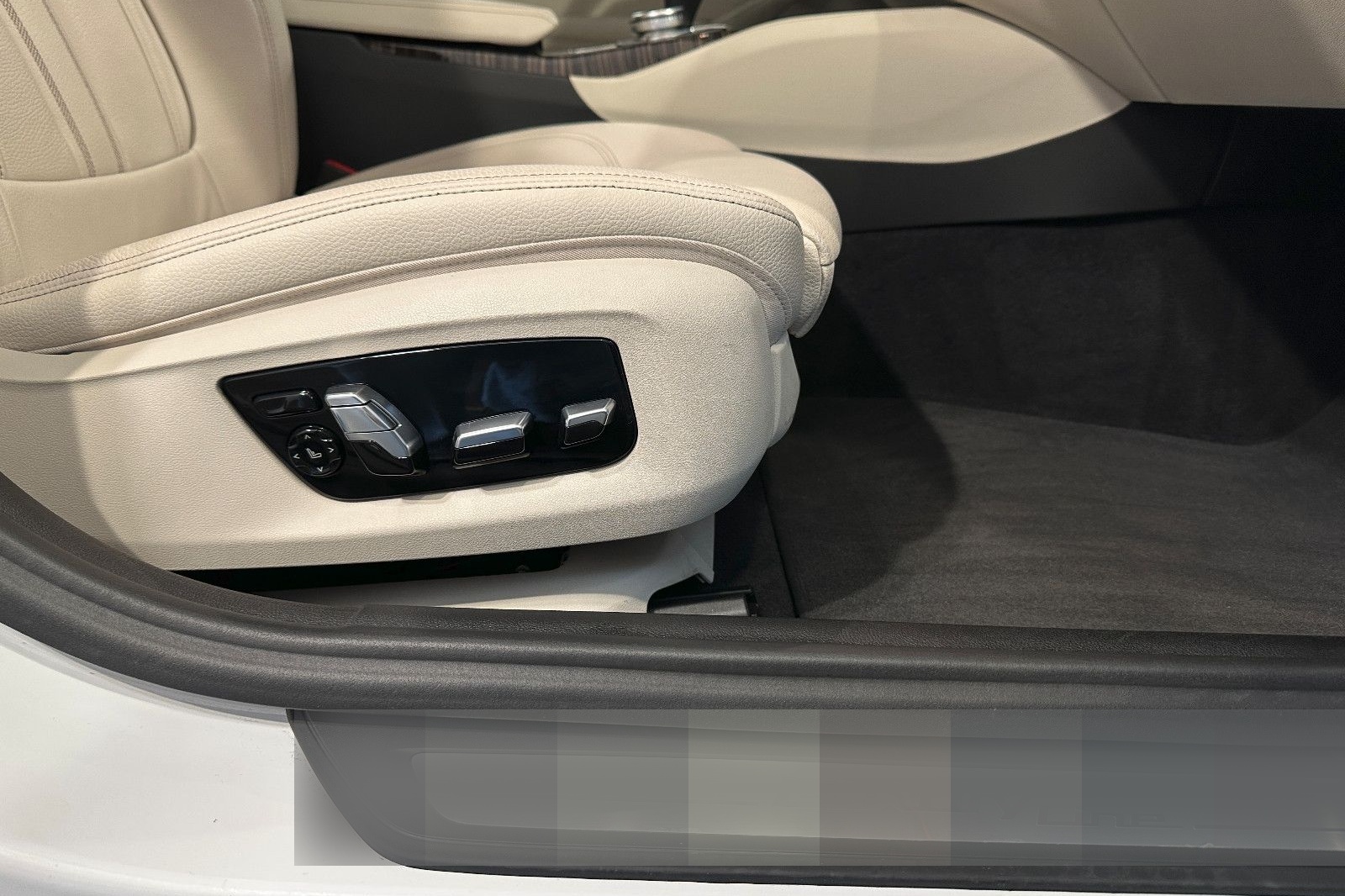 BMW 520d Touring*LUXURY LINE*LED-HARMAN-MEMO-R.KAM foto 19