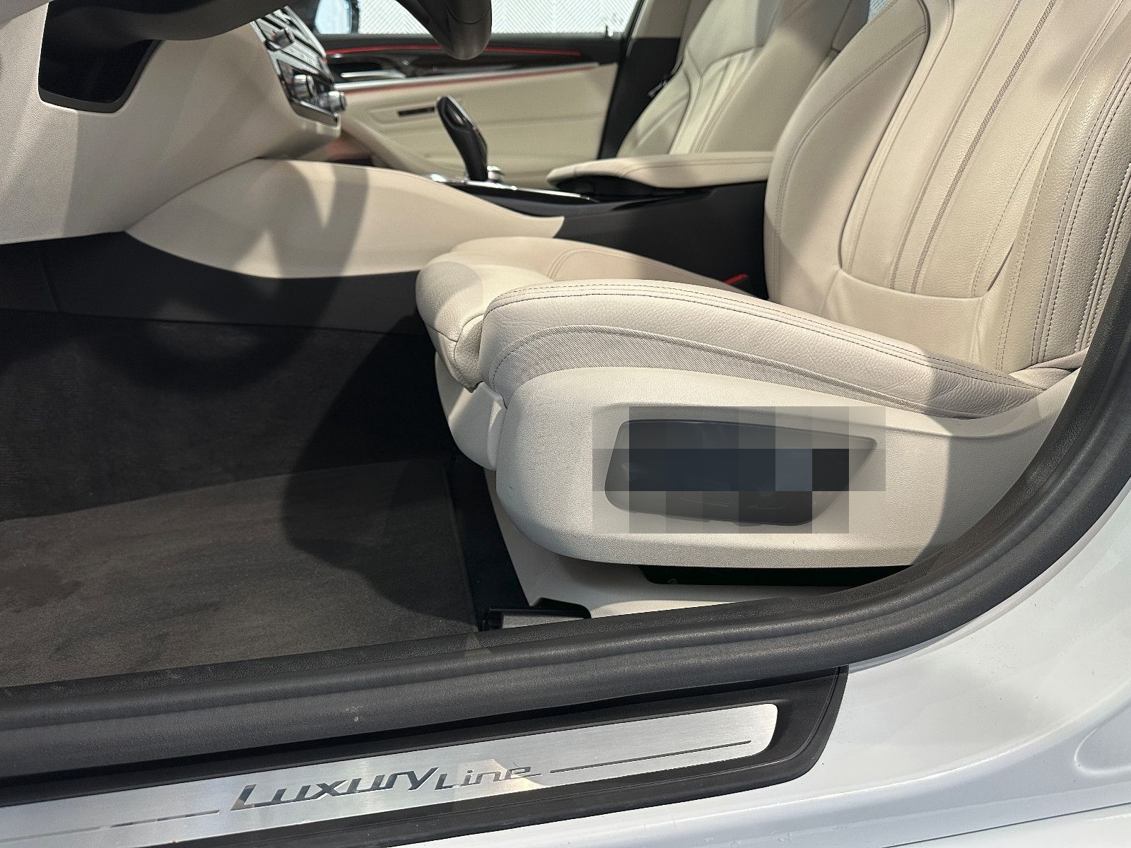 BMW 520d Touring*LUXURY LINE*LED-HARMAN-MEMO-R.KAM foto 24