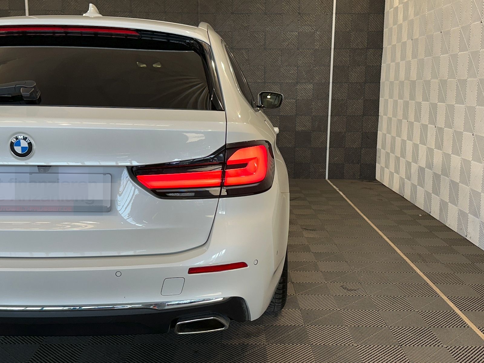 BMW 520d Touring*LUXURY LINE*LED-HARMAN-MEMO-R.KAM foto 8