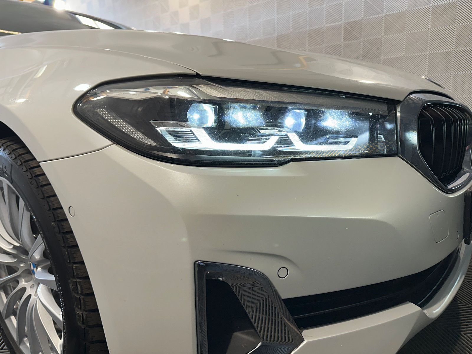 BMW 520d Touring*LUXURY LINE*LED-HARMAN-MEMO-R.KAM foto 10