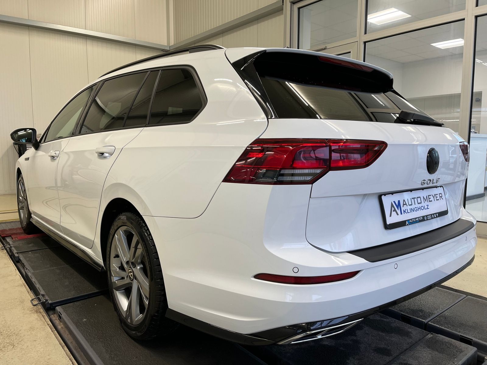 Volkswagen Golf VIII Variant R-Line 2.0 TDI DSG Navi Harman foto 3