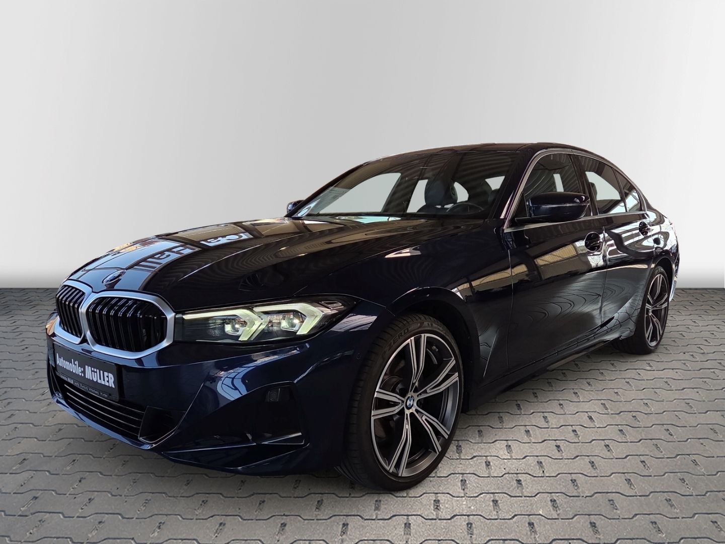 BMW 320 i Lim. SPORTSITZE LED HIFI LENKRAGHZG. DAB foto 2