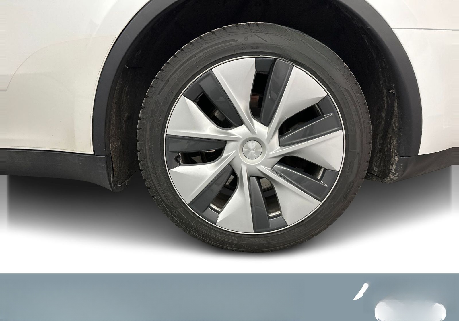 Tesla Model Y Long Range Dual Motor AWD foto 5