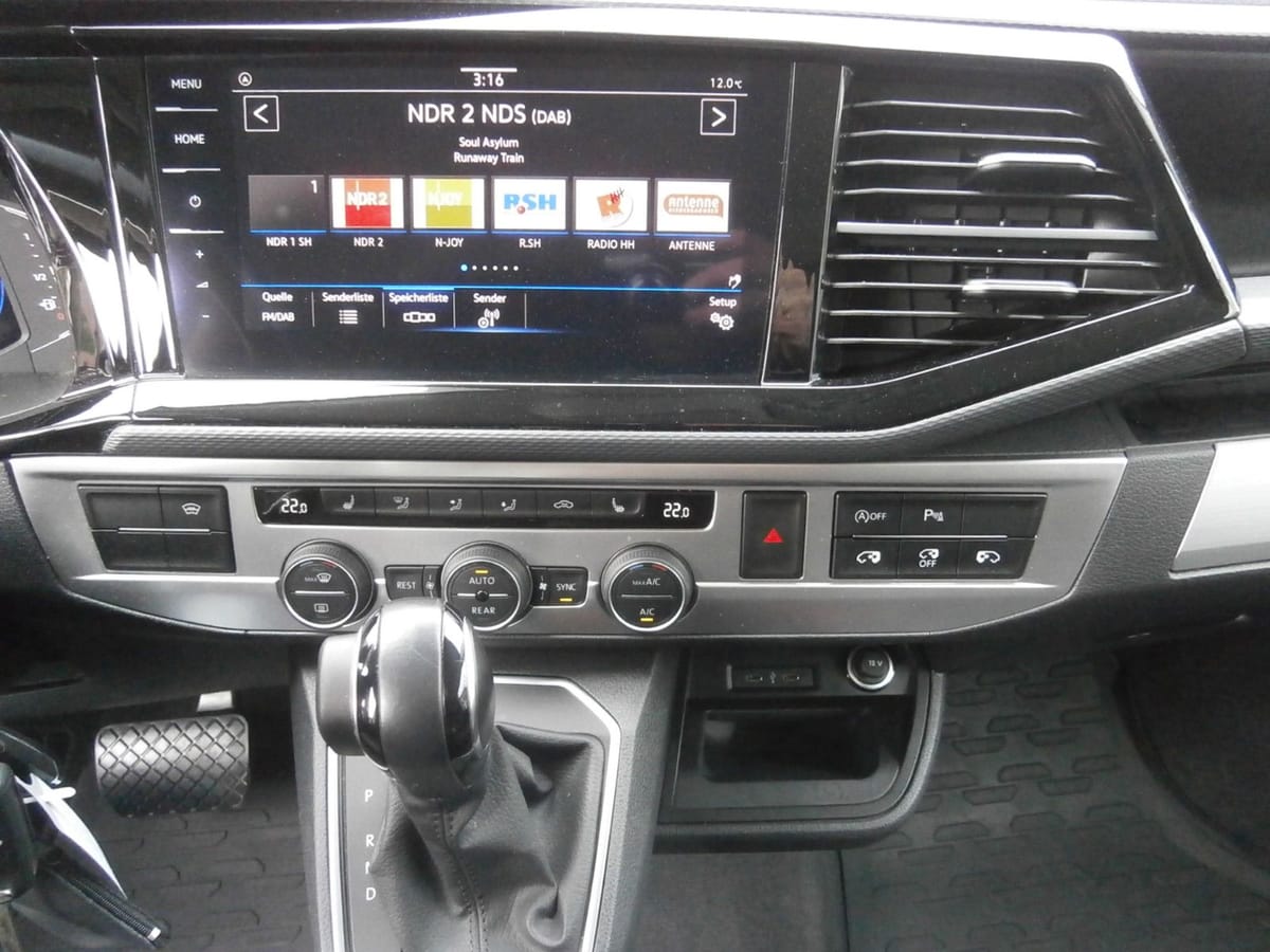 Volkswagen T6.1 Multivan Comfortline 2.0 TDI 4Motion DSG foto 11