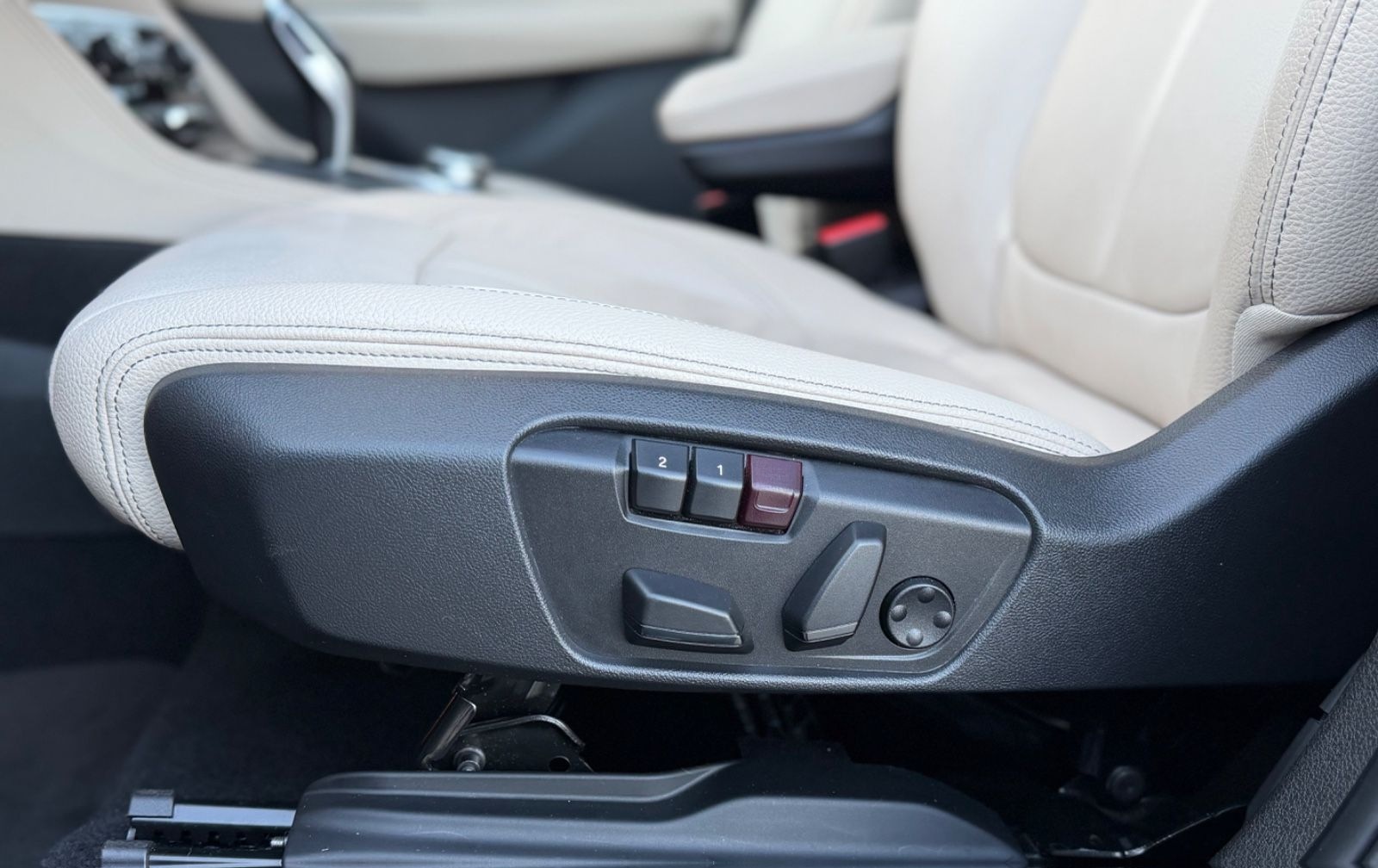 BMW 218 i Active Tourer Luxury Line Soundsystem Pano foto 27