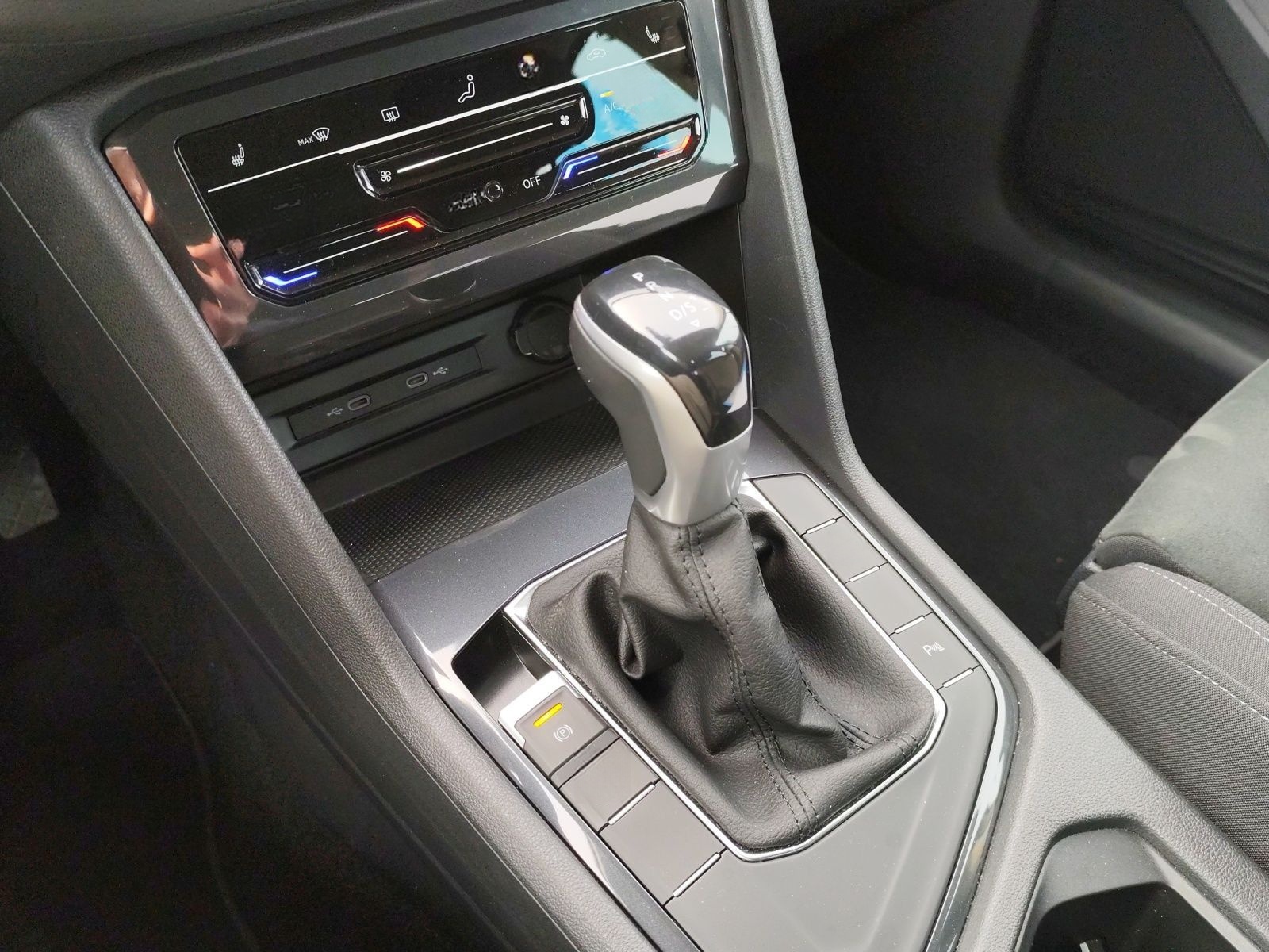 Volkswagen Tiguan 1.5 TSI DSG LIFE*MATRIX*AHK*KAMERA*PDC*SH foto 8