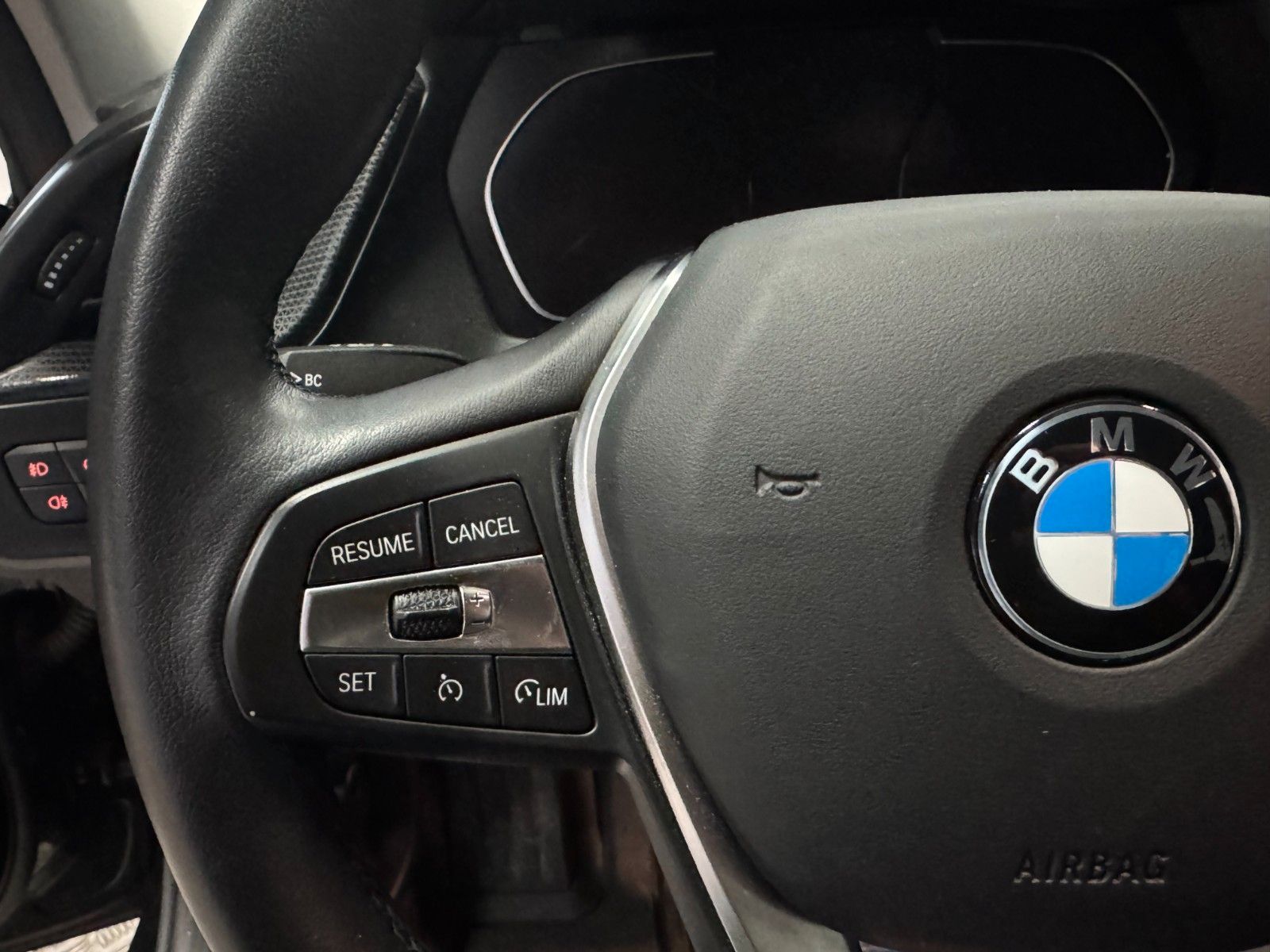 BMW 118 d Sport Line AT LED Shadow Line Navi foto 12