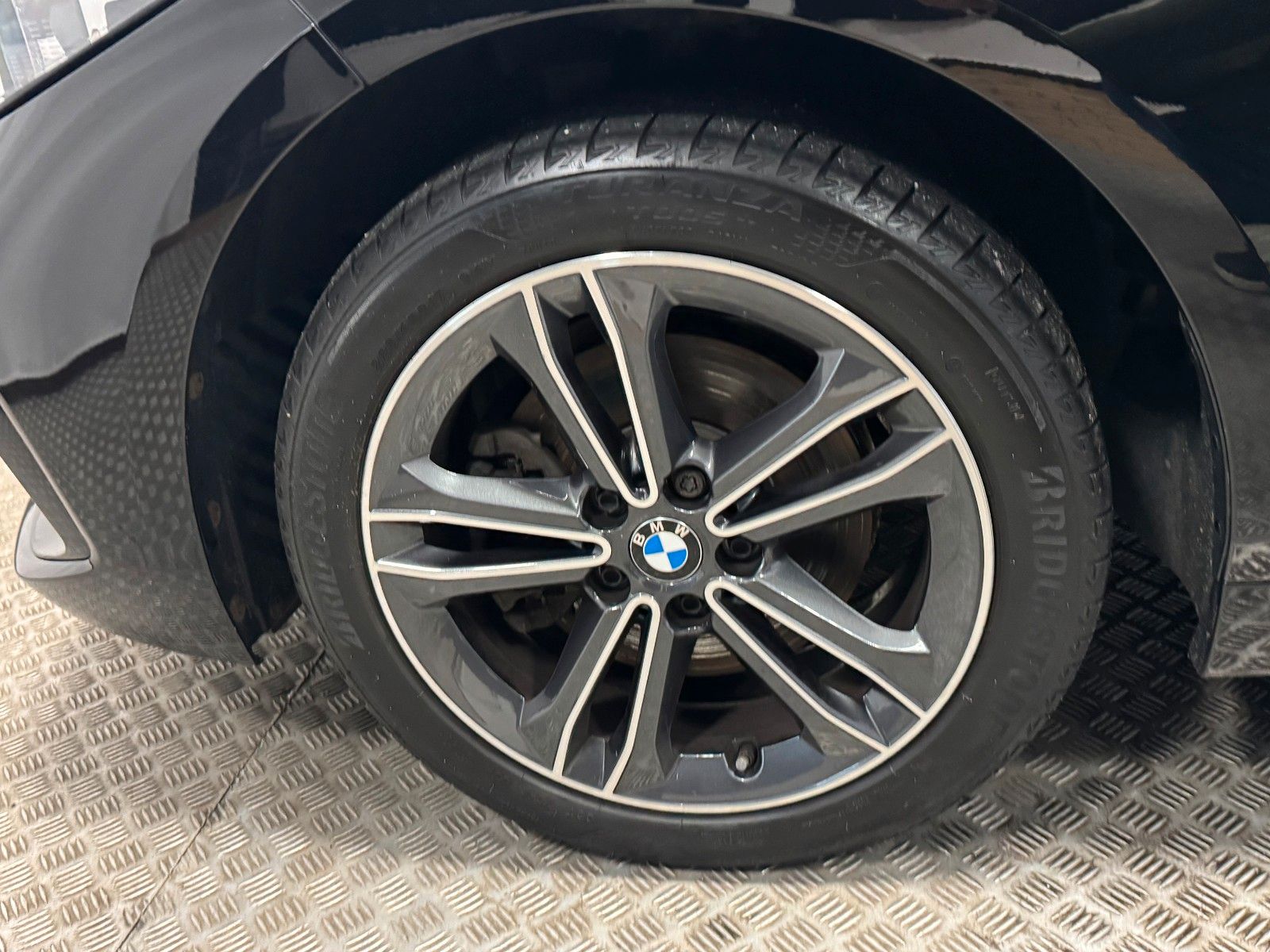 BMW 118 d Sport Line AT LED Shadow Line Navi foto 25