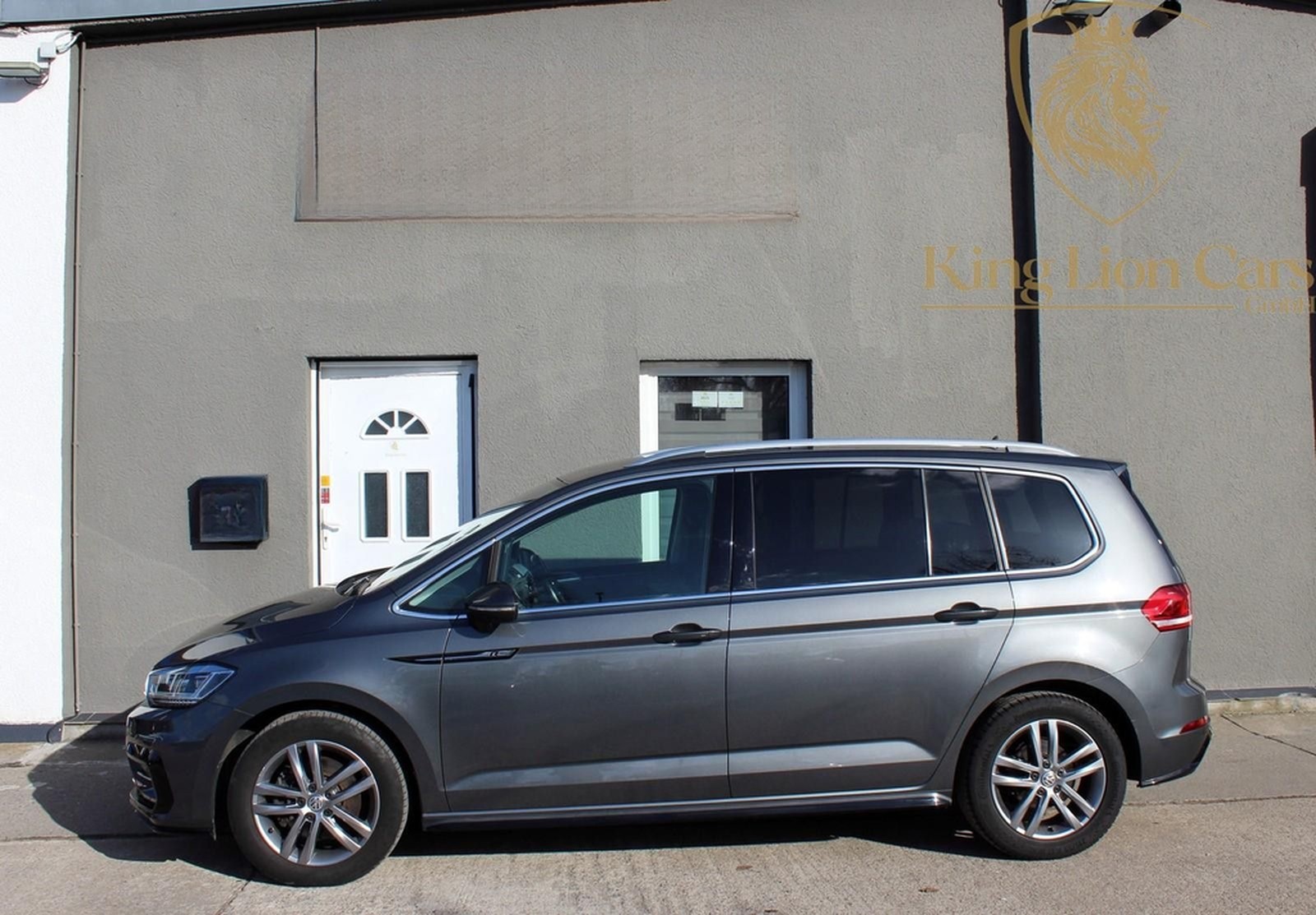 Volkswagen Touran Highline R LINE SPORT+MASSAGE+7 SITZER+AC foto 2