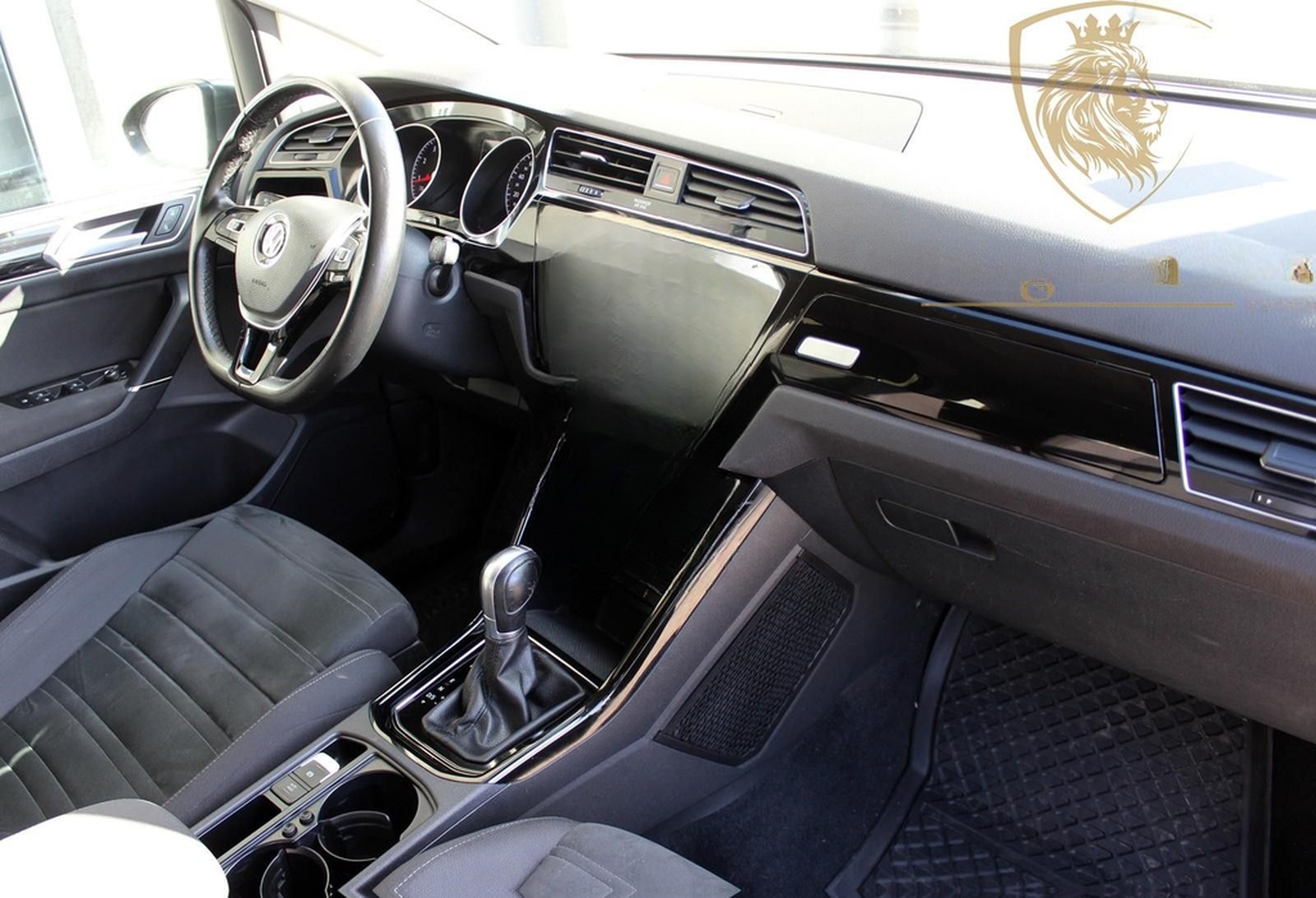 Volkswagen Touran Highline R LINE SPORT+MASSAGE+7 SITZER+AC foto 26