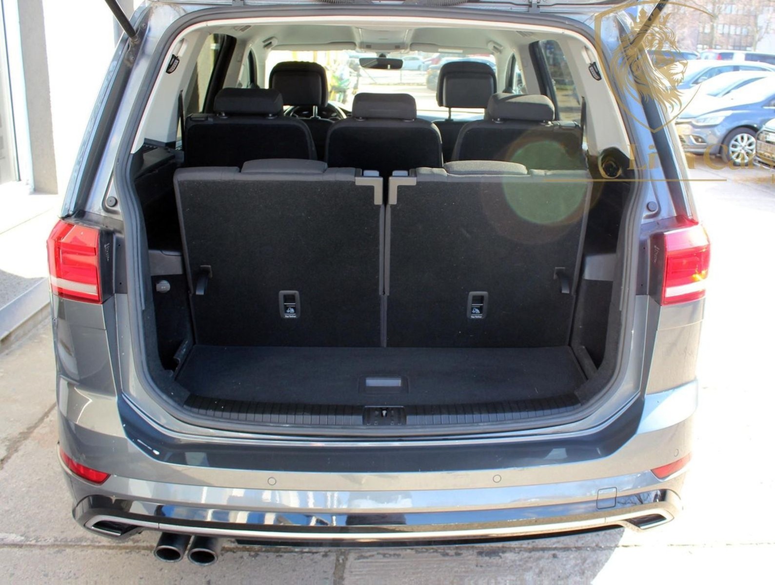 Volkswagen Touran Highline R LINE SPORT+MASSAGE+7 SITZER+AC foto 7