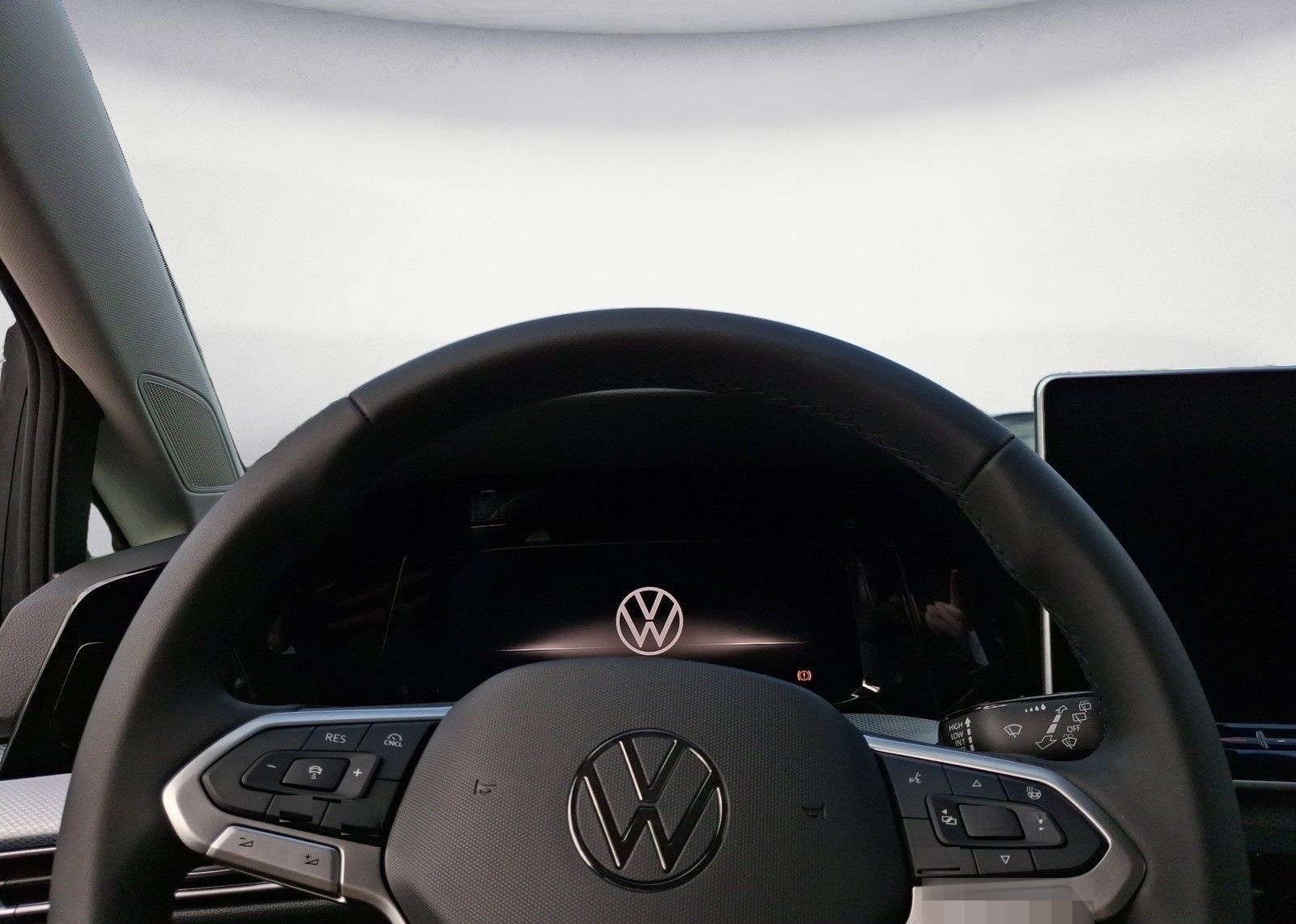 Volkswagen Golf Life 1,5 l eTSI OPF  7-Gang-Doppelkupplungs foto 9