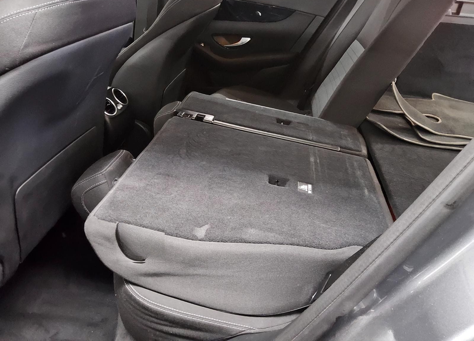 Mercedes-Benz GLC 200 d 4M Navi LED RFK AHK Keyless foto 12