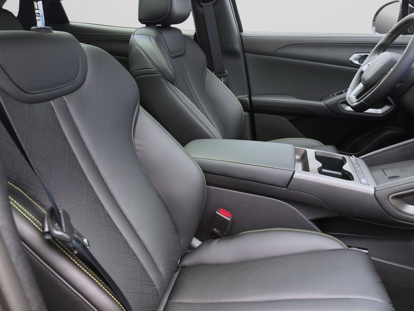 BYD ATTO 2 COMFORT PANO NAVI 360* PDC LED foto 16