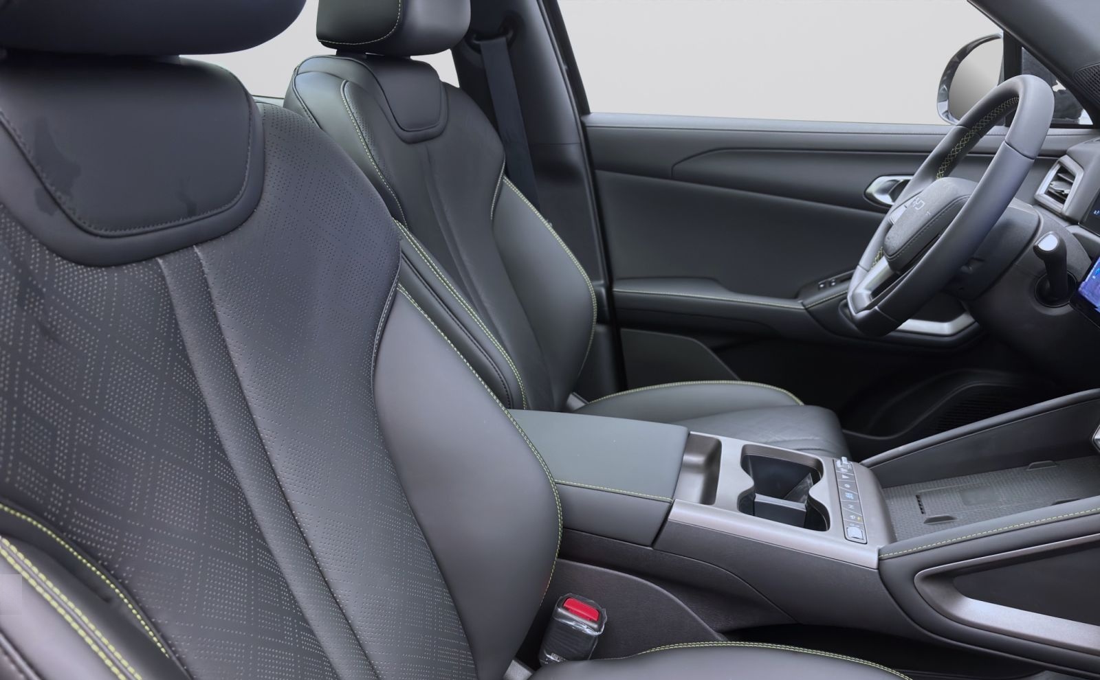 BYD ATTO 2 COMFORT PANO NAVI 360* PDC LED foto 16