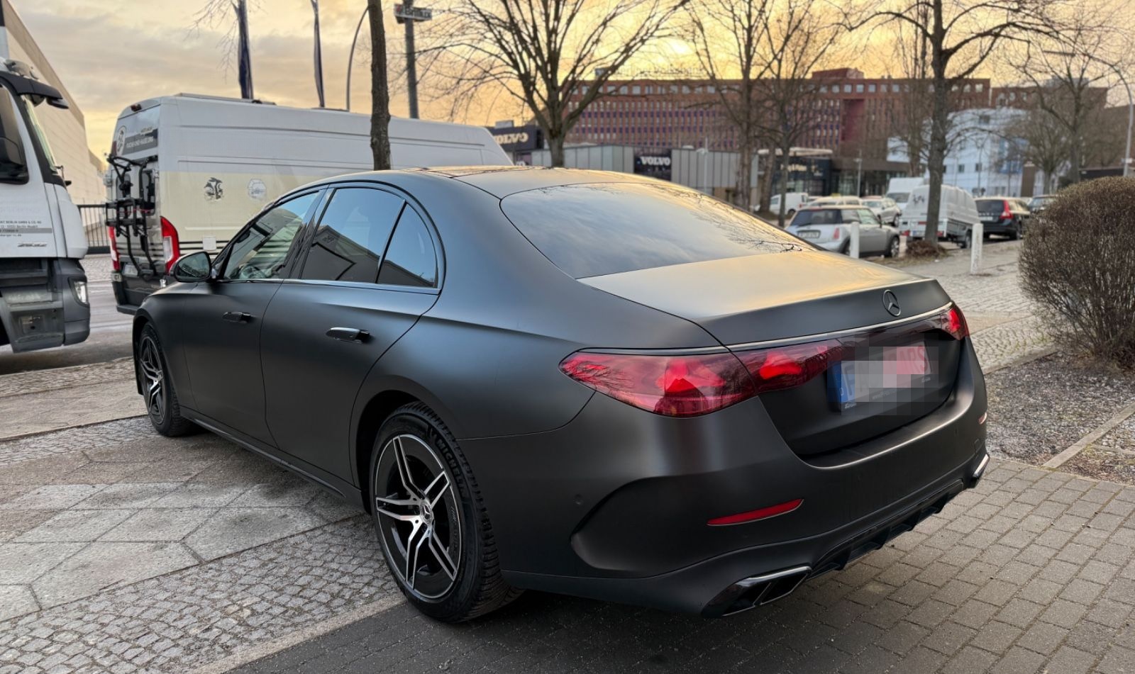 Mercedes-Benz E 200 NIGHT ACC PANO AMG LINE LEDER ASSISTENZ foto 6