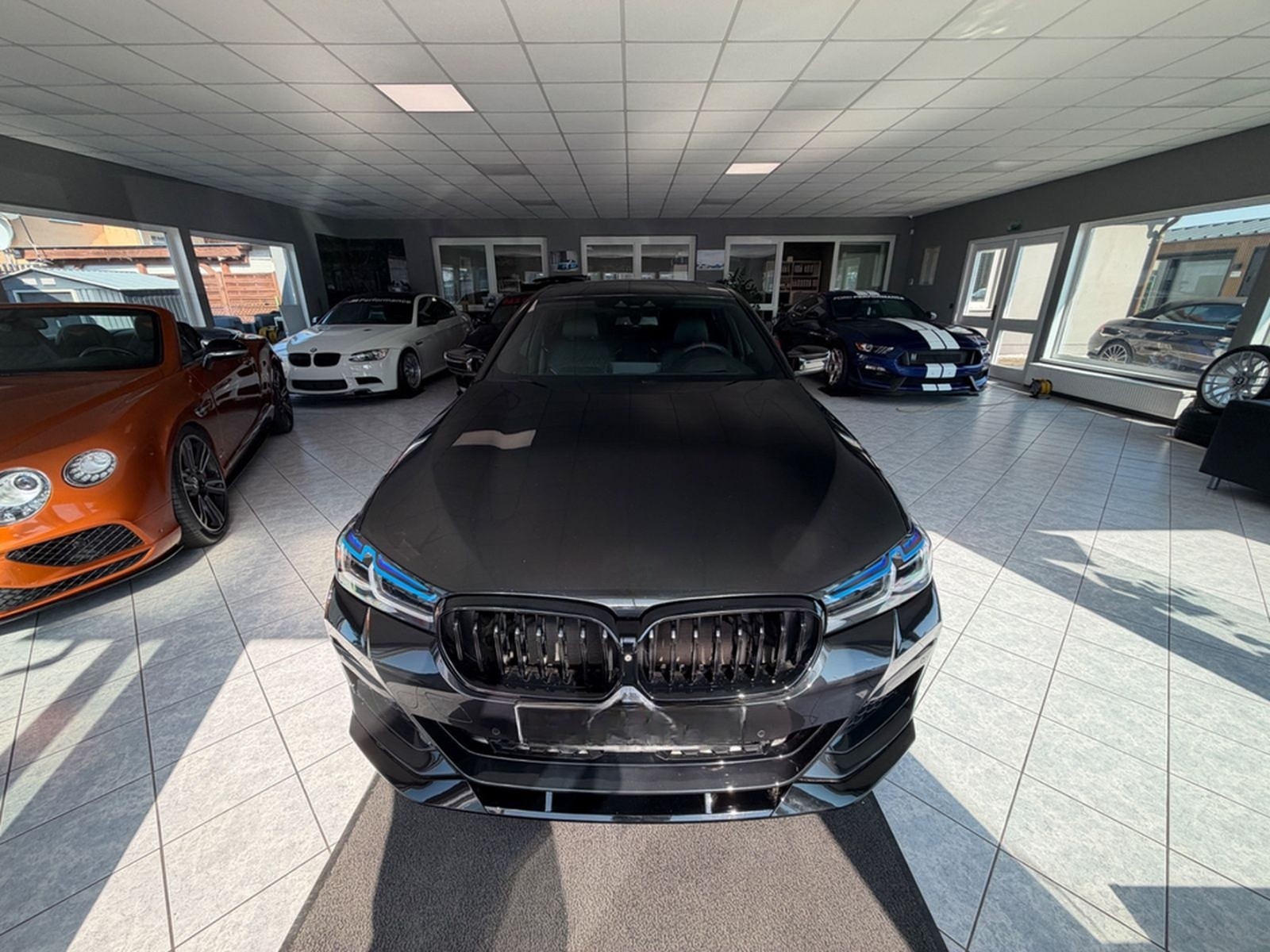 BMW 540i xDrive M.pak M-Perf  Lci Lacer Look foto 2