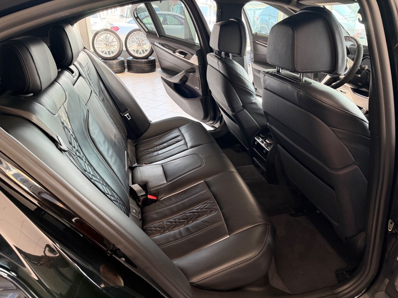 BMW 540i xDrive M.pak M-Perf  Lci Lacer Look foto 29