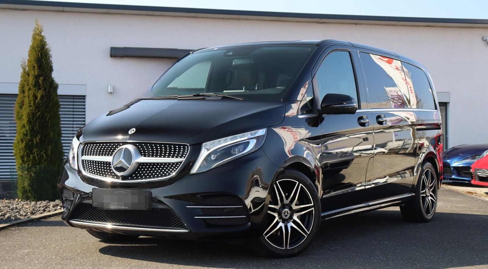 Mercedes-Benz V 300d kompakt AMG-Line +SITZKLIMA+AHK+NAPPA+DAB foto 2