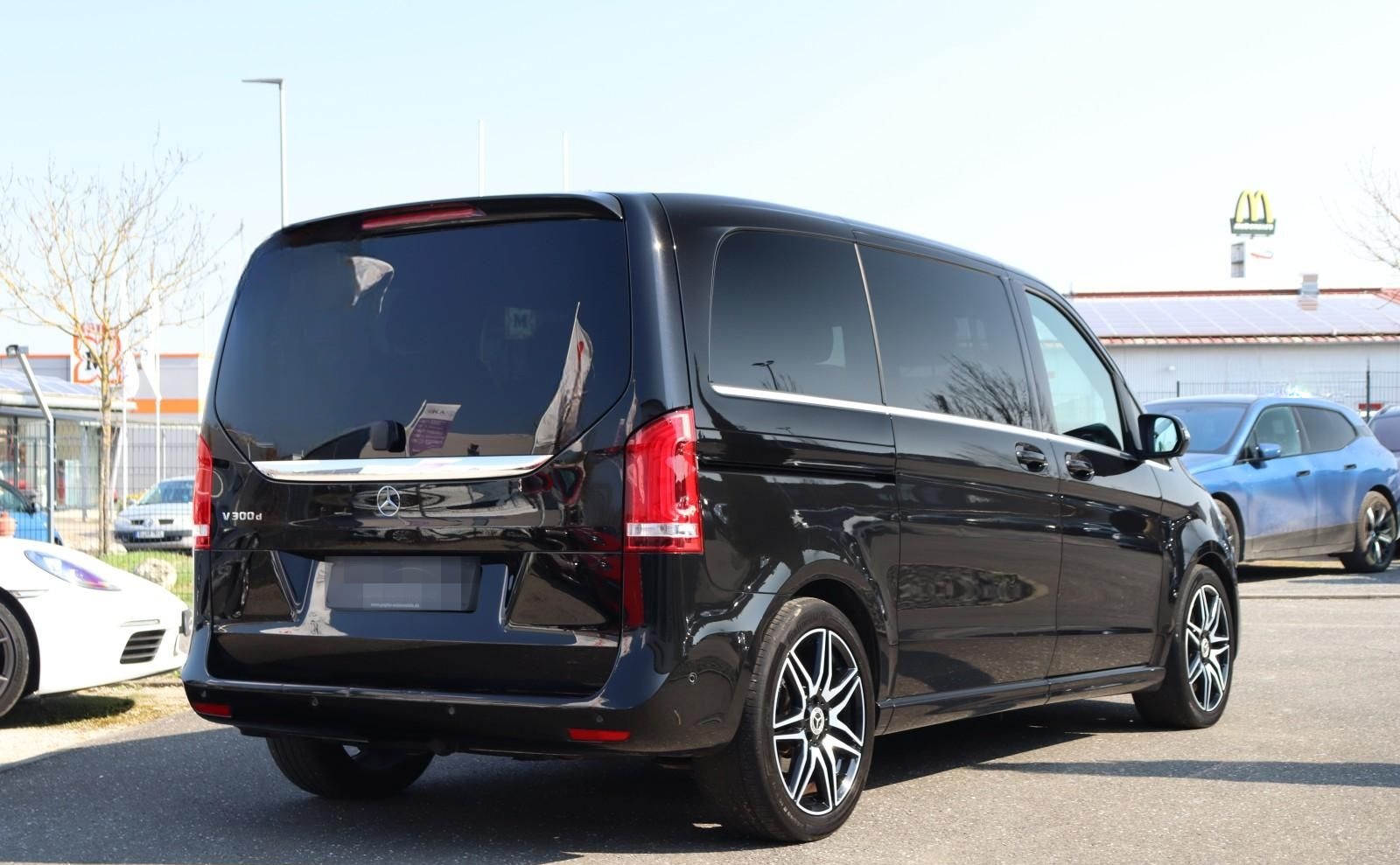 Mercedes-Benz V 300d kompakt AMG-Line +SITZKLIMA+AHK+NAPPA+DAB foto 5