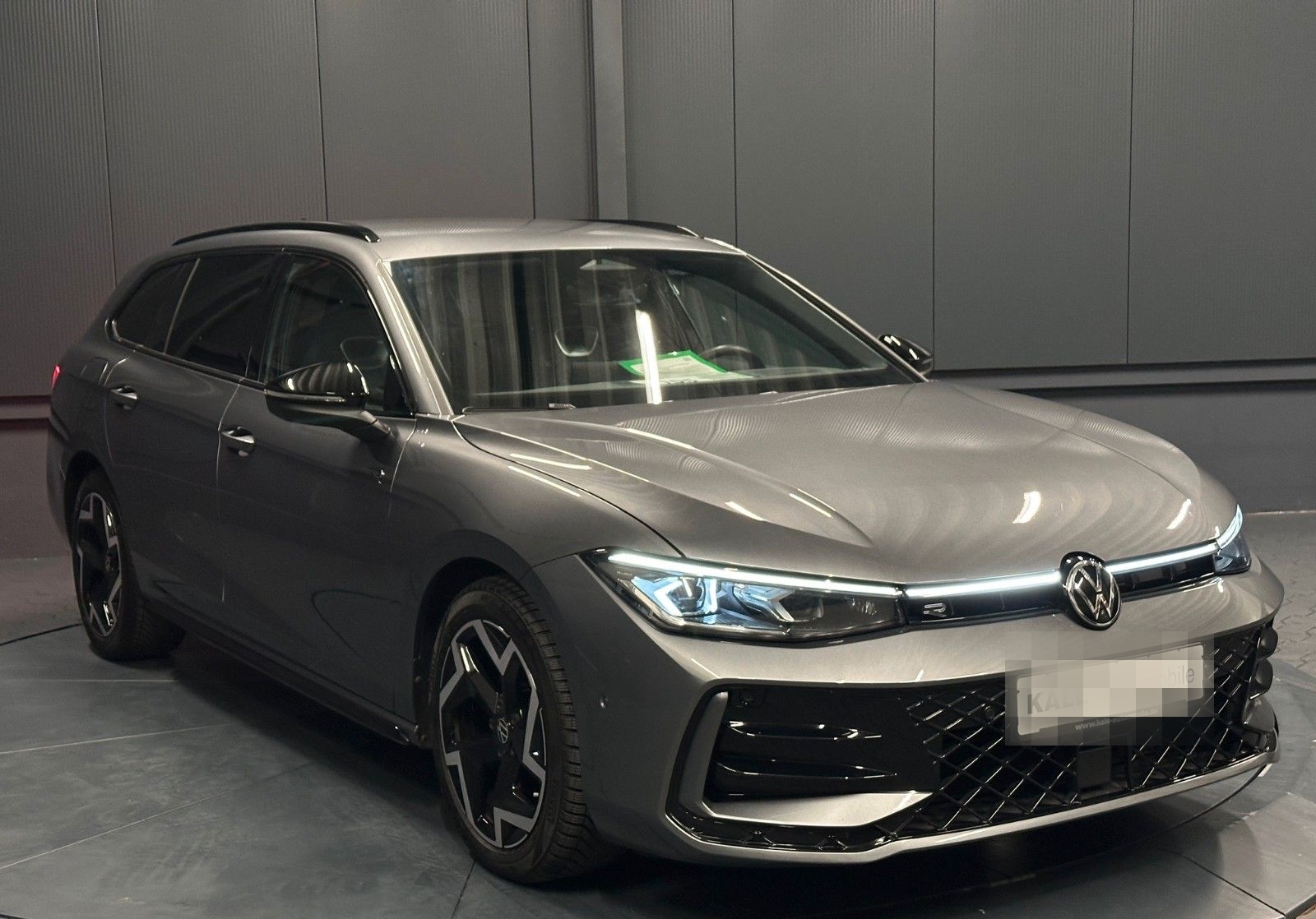 Volkswagen Passat Variant R-line/Black Style*IQ.Drive*HeadU foto 7