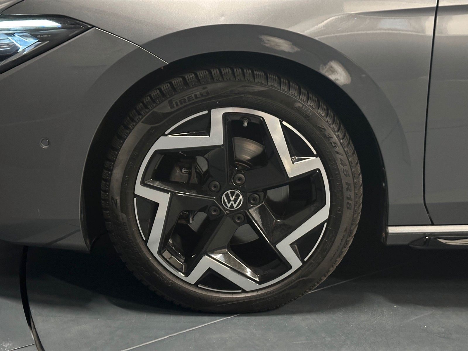 Volkswagen Passat Variant R-line/Black Style*IQ.Drive*HeadU foto 9