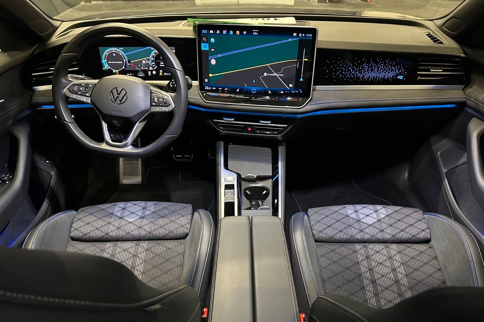 Volkswagen Passat Variant R-line/Black Style*IQ.Drive*HeadU foto 10