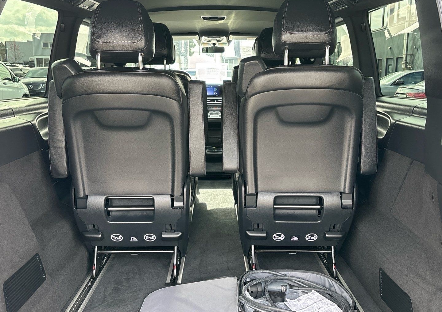 Mercedes-Benz EQV 300 lang MBUX Distr. AIRMATIC 360° el.Türen foto 16