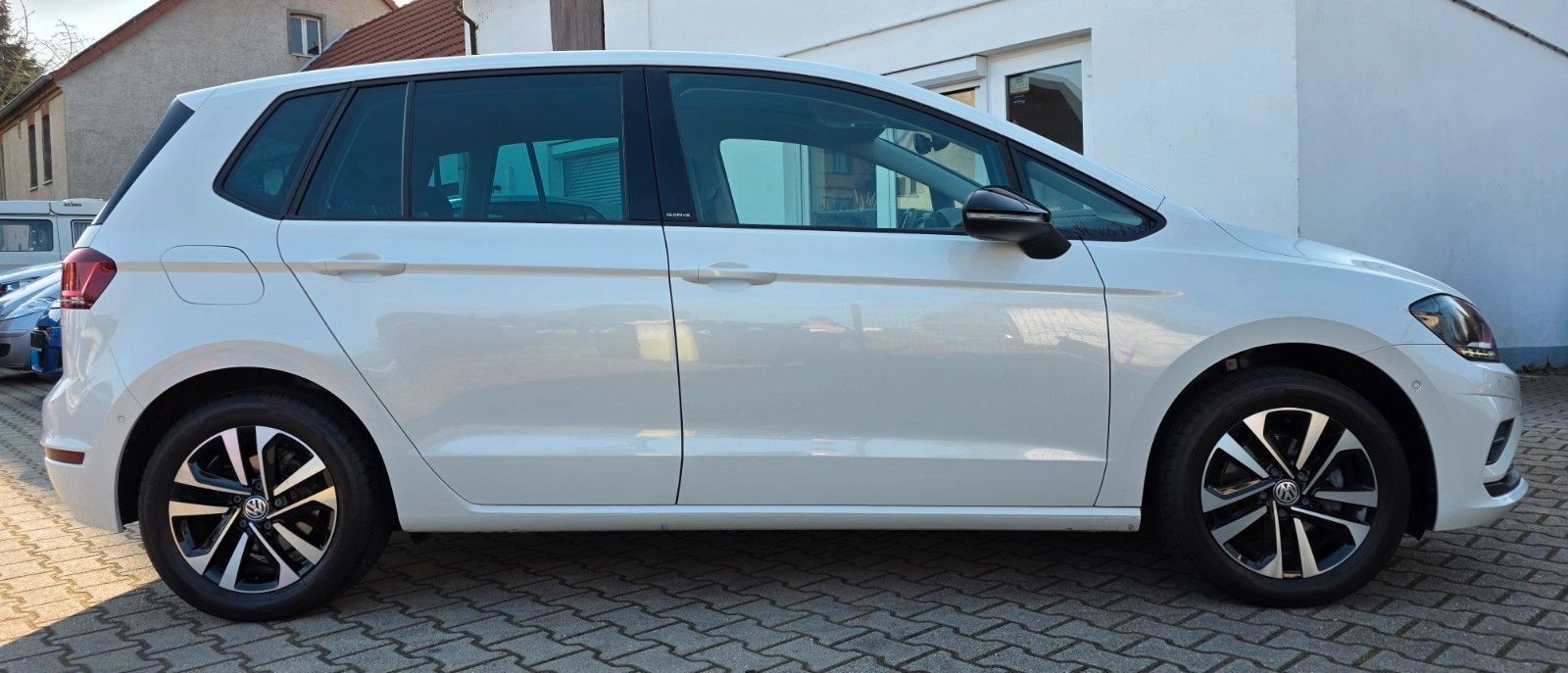 Volkswagen Golf Sportsvan VII IQ.DRIVE 1.0TSI,PDC,YouTube ! foto 5