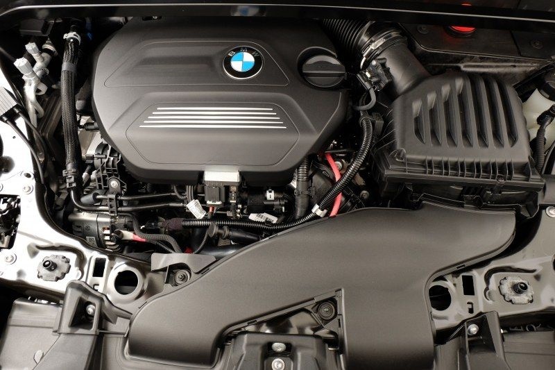 BMW X1 xDrive 20d (xLine Navi LED AHK HUD RFK) foto 14