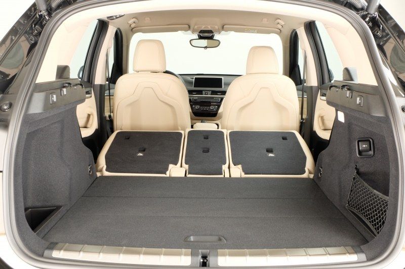 BMW X1 xDrive 20d (xLine Navi LED AHK HUD RFK) foto 7