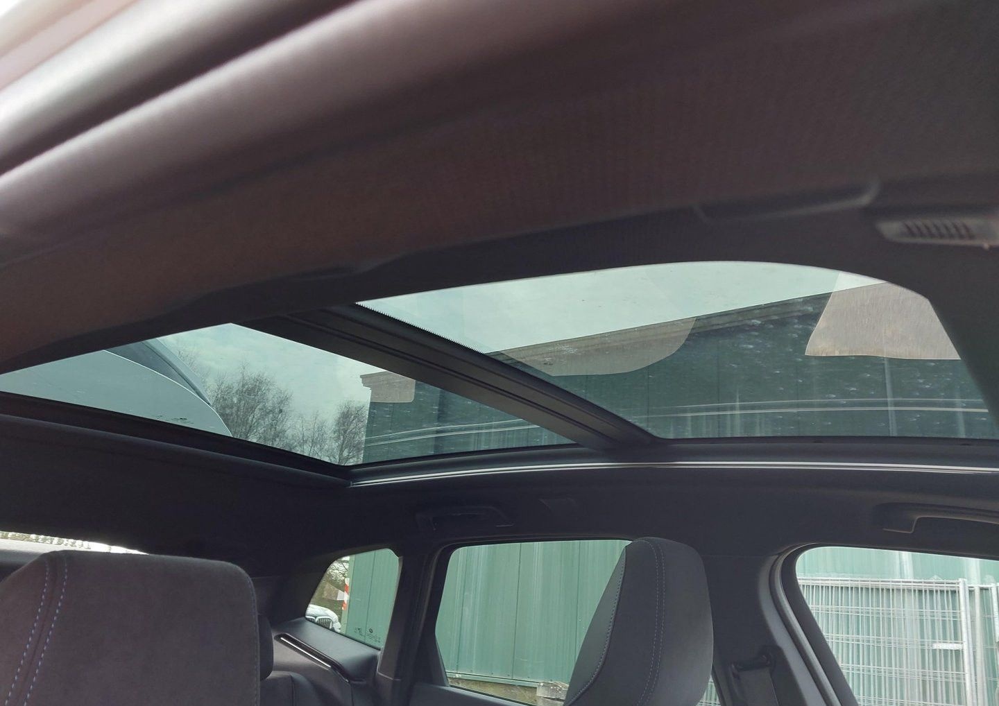 BMW 218i Active Tourer M Sport ACC AHK H/K HUD PANO foto 9