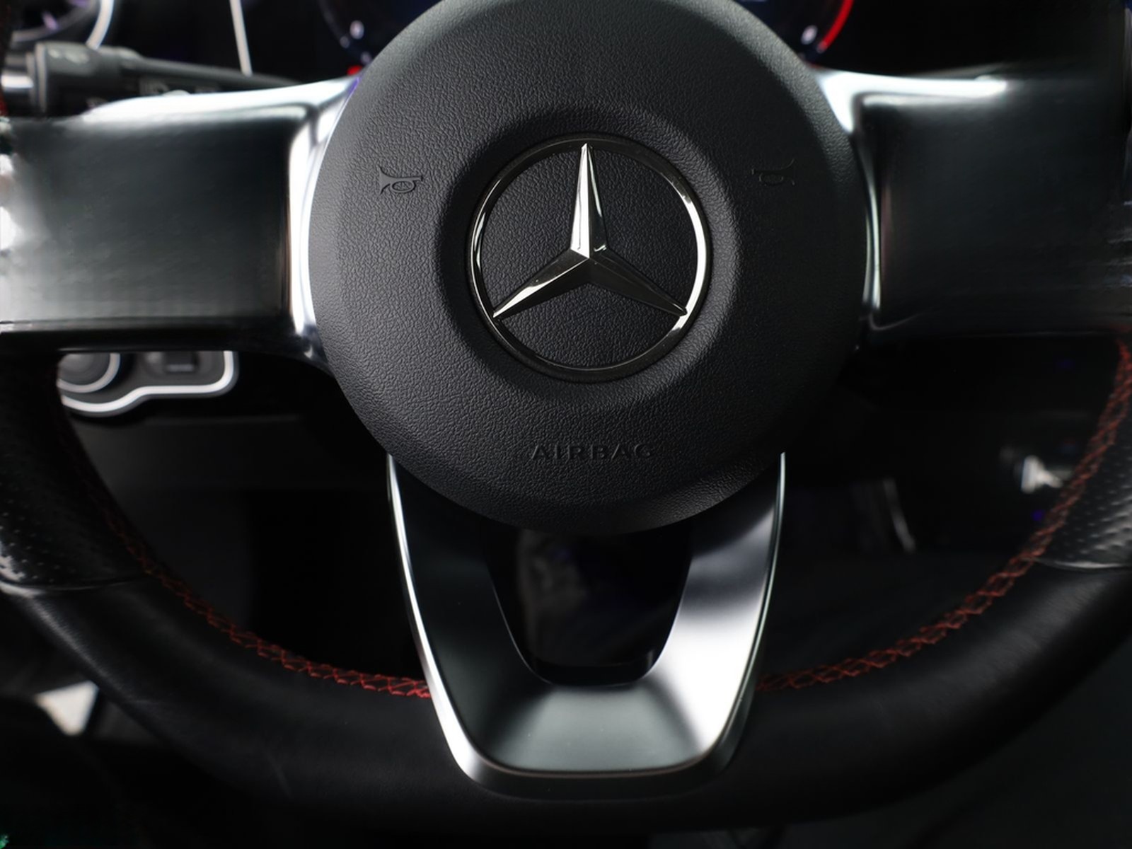 Mercedes-Benz A 250 AMG NIGHT MULTIBEAM,DISTRO,KAMERA,CARPLAY foto 14